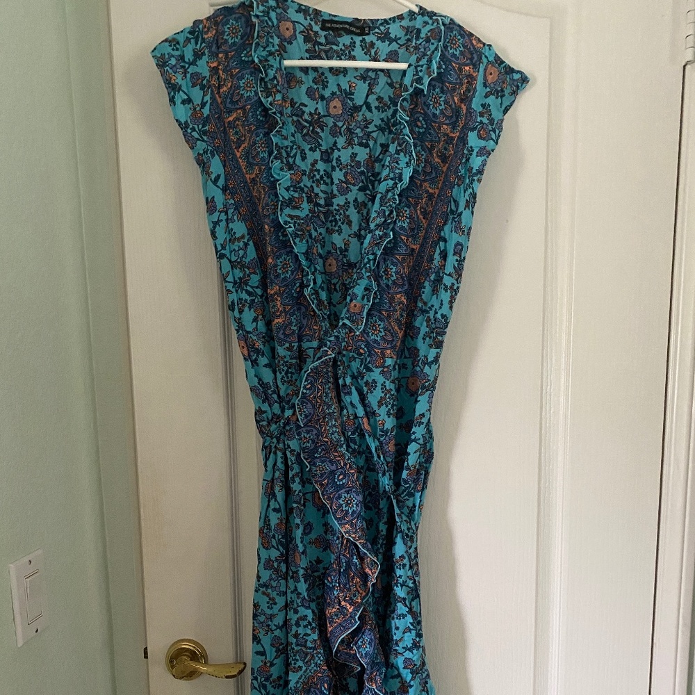 Adventure Dress - Blue patterned wrap style dress with flowy sleeves